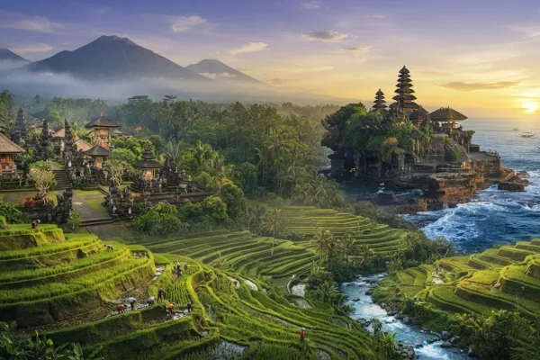 Bali: The Island of Gods Gateway